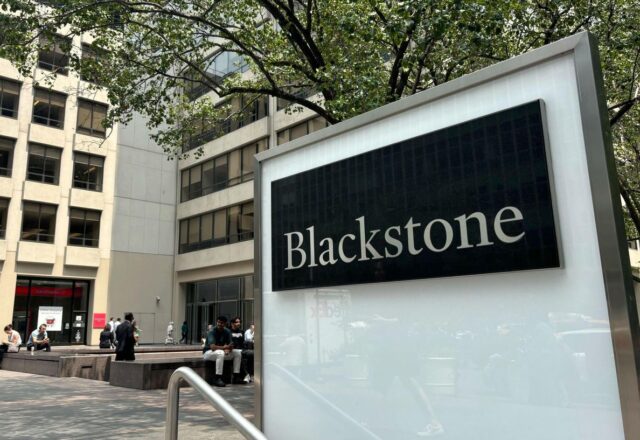 blackstone-matches-record-with-8b-raised-for-new-real-estate-debt-fund-2, 9025064,